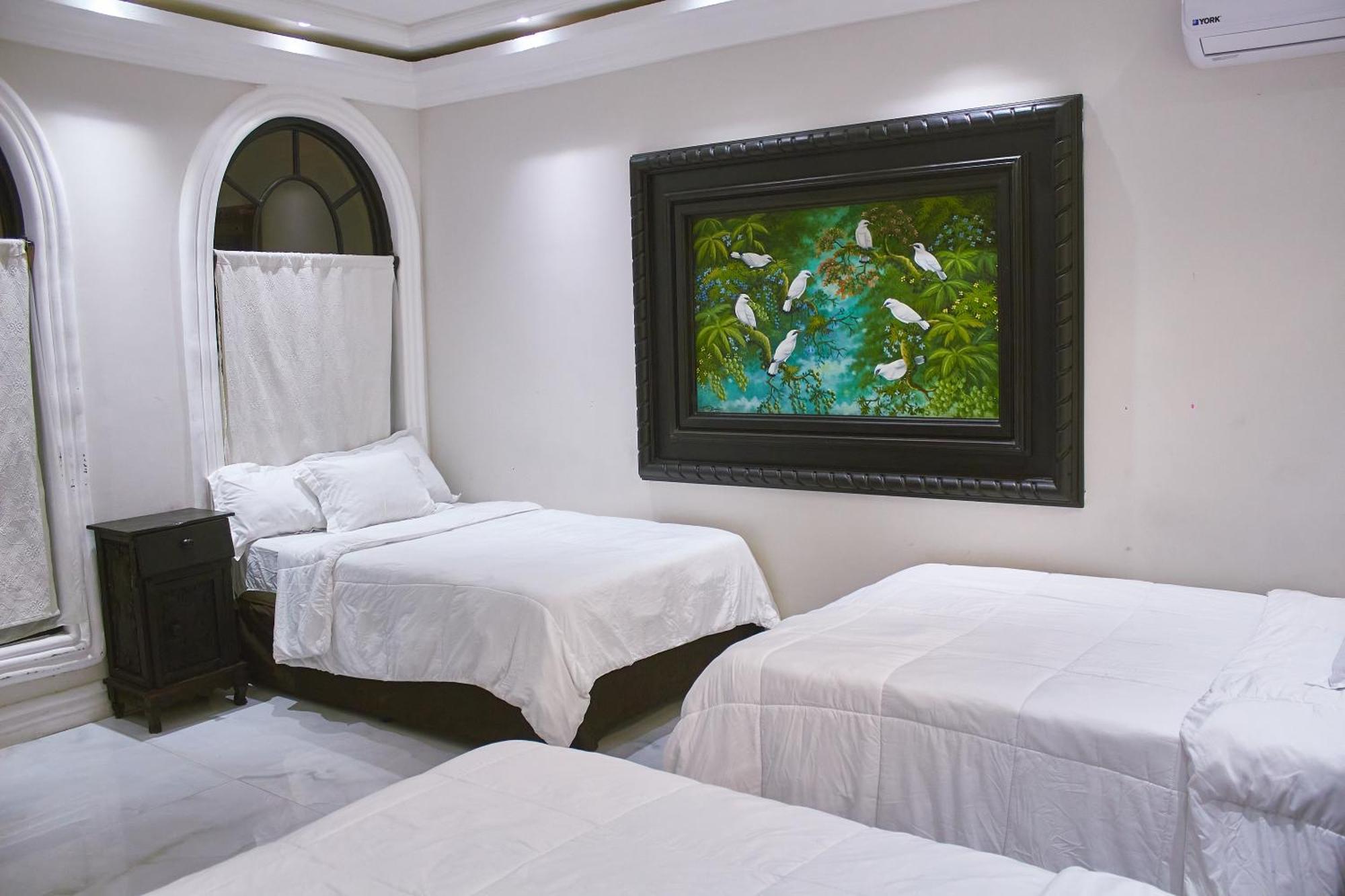 Hotel Villa Antigua Сан-Сальвадор Экстерьер фото