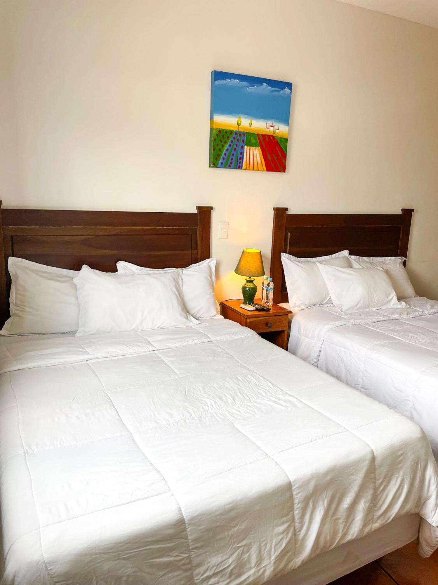 Hotel Villa Antigua Сан-Сальвадор Экстерьер фото